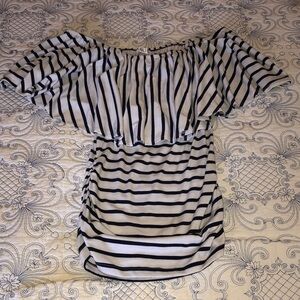VENUS Striped Off-Shoulder Blouse in Black and White
